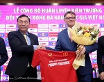 HLV Philippe Troussier chính thức nhận nhiệm vụ với bóng đá Việt Nam