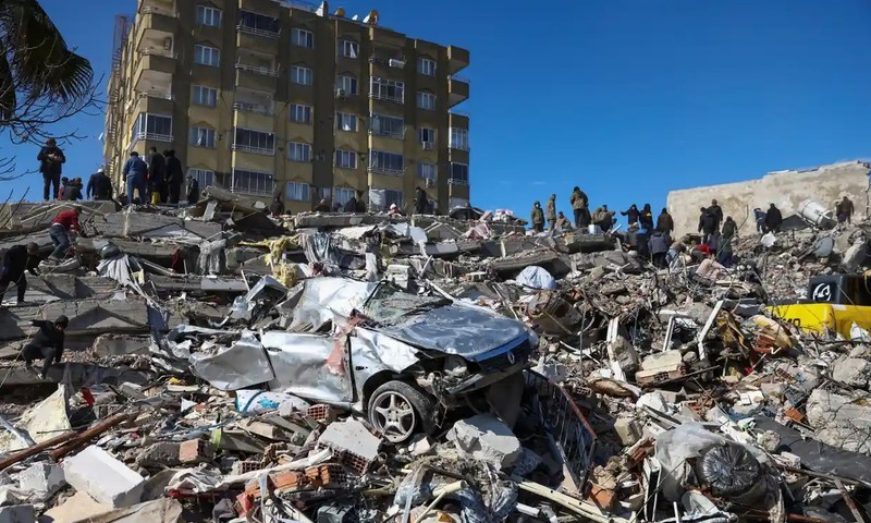 Riêng tại Thổ Nhĩ Kỳ, ít nhất 64.000 tòa nhà đã bị động đất tàn phá. (Ảnh: Reuters)