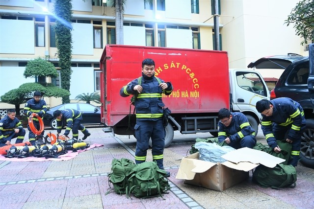 Đội cứu hộ, cứu nạn Việt Nam chuẩn bị lên đường sang Thổ Nhĩ kỳ hỗ trợ khắc phục hậu quả trận động đất - Ảnh: Cổng TTĐT Bộ Công an
