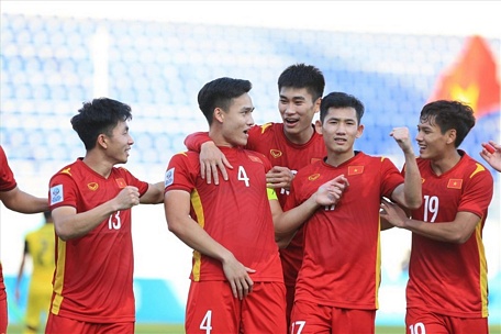 Nhóm cầu thủ 22-27 tuổi sẽ là nòng cốt đội tuyển Việt Nam hướng đến World Cup 2023. Ảnh: VFF