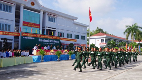 Bộ Chỉ huy Quân sự tỉnh tổ chức lễ ra quân huấn luyện năm 2023 - Vĩnh ...