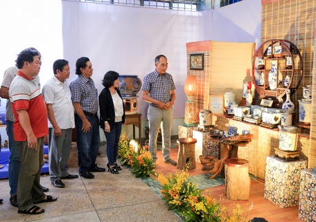 Cuộc gặp gỡ giữa những tâm hồn đồng điệu trong Triển lãm Gốm cổ Nam Bộ 2022 tại tỉnh Bình Dương đã góp phần “Tôn vinh Di sản nghề gốm”.