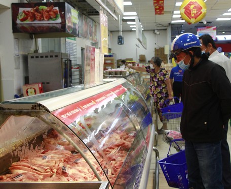 Sức mua thịt heo tại chợ, siêu thị giảm nhẹ.