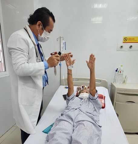 Bệnh nhân điều trị đột quỵ tại BVĐK Xuyên Á- Vĩnh Long.