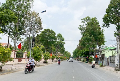  Ấp Long Thuận A tập trung phát triển thương mại- dịch vụ nên thu nhập của người dân cao hơn các ấp khác.
