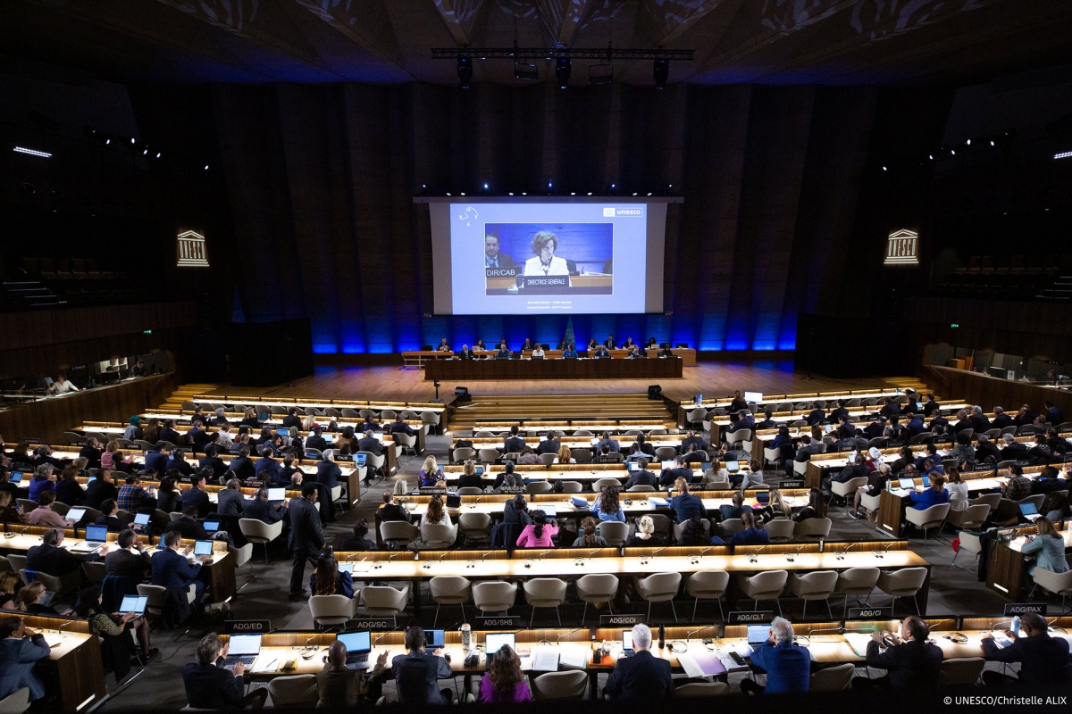 Phiên khai mạc Kỳ họp thứ 216 Hội đồng chấp hành UNESCO. Ảnh: Unesco