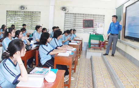 Thầy Nguyễn Công Thuấn quan niệm rằng, học sinh có học vui mới thích học và học tốt được.