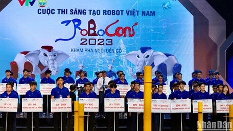 32 đội tuyển xuất sắc dự thi vòng chung kết Robocon 2023 tổ chức tại Nam Định.