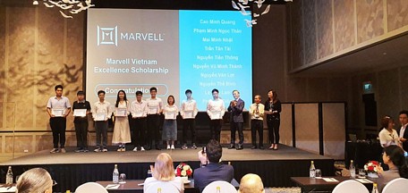  Marvell Việt Nam đã trao học bổng cho 10 sinh viên xuất sắc ở Việt Nam để đẩy mạnh chương trình đào tạo nguồn nhân lực vi mạch.      