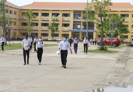 Điểm thi mới Trường THCS-THPT Phan Văn Đáng có cơ sở vật chất khang trang, thuận lợi thí sinh dự thi. 