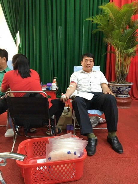 Anh Nguyễn Hữu Thắng đã 45 lần hiến máu tình nguyện.