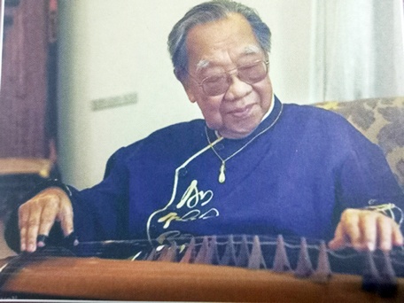 GS.TS Trần Văn Khê một cuộc đời say mê nghiên cứu và giới thiệu, quảng bá âm nhạc truyền thống Việt Nam ra thế giới.