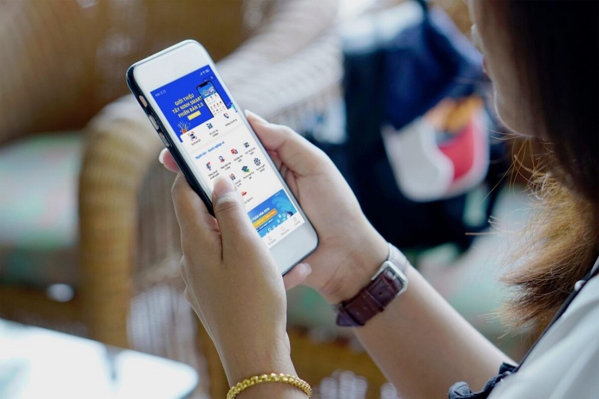 Người dân trải nghiệm mini app Tây Ninh Smart trên Zalo