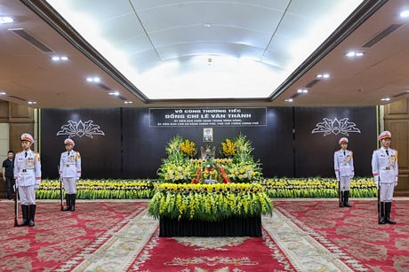 Cử hành trọng thể Lễ tang đồng chí Lê Văn Thành, Phó Thủ tướng Chính phủ theo nghi thức Lễ tang cấp Nhà nước. Ảnh VGP/Nhật Bắc