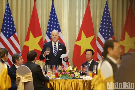 Tổng thống Hoa Kỳ Joe Biden phát biểu tại buổi chiêu đãi.