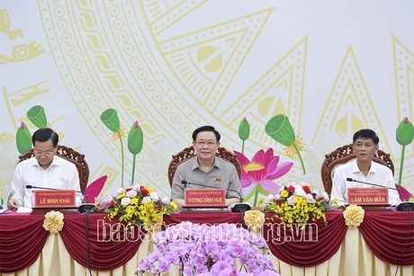 Lãnh đạo Quốc hội, Chính phủ và tỉnh Sóc Trăng dự hội nghị