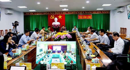 Các đại biểu dự hội nghị tại điểm cầu tỉnh Vĩnh Long.