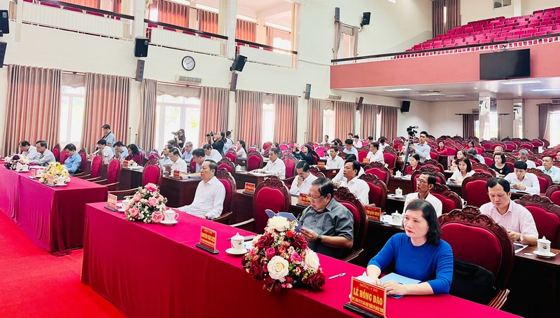 Quang cảnh hội nghị.