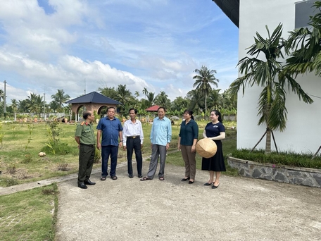 Vừa qua, đoàn giám sát của Tỉnh ủy do ông Nguyễn Thành Thế- Phó Bí thư Thường trực Tỉnh ủy làm trưởng đoàn đã đến tham quan Trang trại trải nghiệm sinh thái Somo Farm Cửu Long.