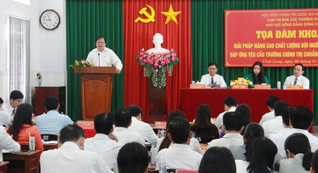 Tọa đàm ghi nhận nhiều tham luận giàu hàm lượng khoa học.