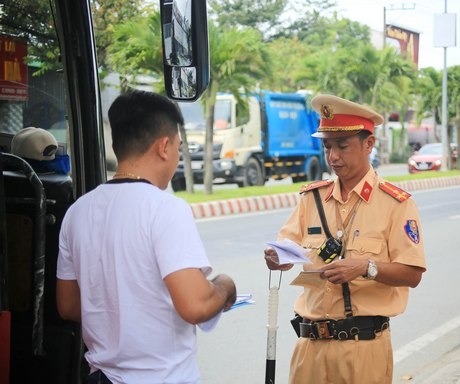 Lực lượng CSGT tuần tra kiểm soát, kịp thời xử lý nếu phát hiện vi phạm.