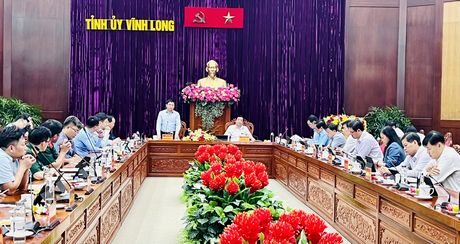 Bộ trưởng Bộ GT-VT Nguyễn Văn Thắng làm việc với lãnh đạo tỉnh Vĩnh Long.