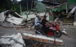 Động đất tại Indonesia khiến hàng ngàn ngôi nhà hư hại, hơn 15.000 người phải sơ tán
