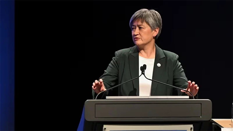 Bộ trưởng Ngoại giao Australia Penny Wong phát biểu trong Diễn đàn hợp tác hàng hải của Hội nghị cấp cao đặc biệt ASEAN-Australia, tại Melbourne, Australia ngày 4/3/2024. (Ảnh: REUTERS)