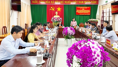 Bà Lê Thị Thuý Kiều- Tỉnh uỷ viên, Phó Chủ tịch HĐND tỉnh lưu ý một số vấn đề cần quan tâm.