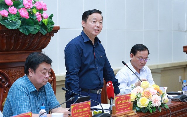 Phó Thủ tướng Trần Hồng Hà: Đảng bộ, chính quyền, người dân các tỉnh ĐBSCL đang vững vàng ứng phó với tình trạng nắng nóng, khô hạn, xâm nhập mặn - Ảnh: VGP/Minh Khôi