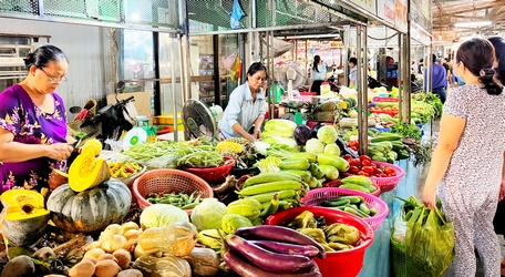 Xây chợ an toàn thực phẩm, nhằm góp phần nâng cao nhận thức cho tiểu thương, tăng niềm tin người tiêu dùng.