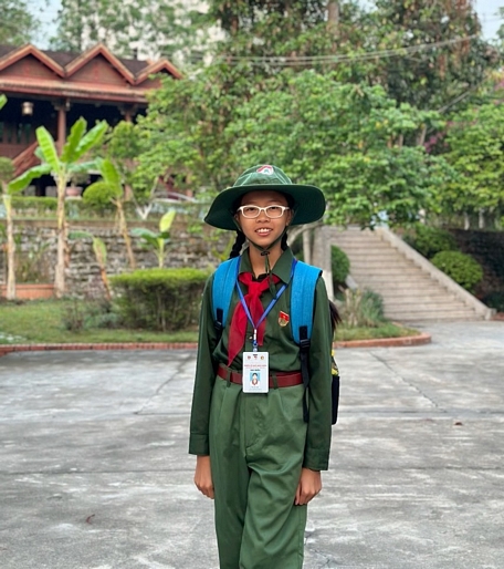 Bạn Tôn Tuệ Lâm rất vui và vinh dự được tham gia Liên hoan “Chiến sĩ nhỏ Điện Biên” toàn quốc lần thứ 5/2024.