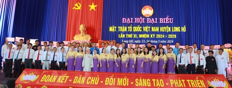 Ủy ban MTTQ Việt Nam huyện Long Hồ nhiệm kỳ 2024- 2029 ra mắt đại hội.