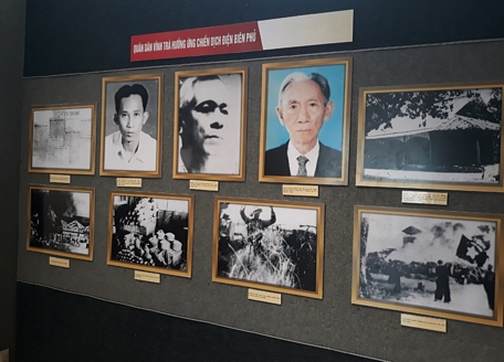 Hình ảnh quân dân Vĩnh Trà hưởng ứng Chiến dịch Điện Biên Phủ được trưng bày tại Bảo tàng Vĩnh Long.