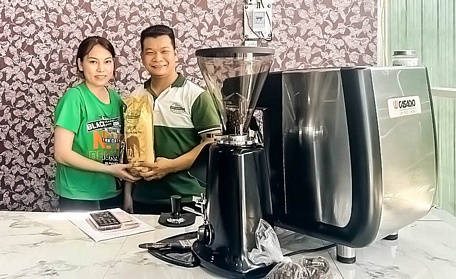 Anh Hoàng Mạnh Cường khởi nghiệp bằng niềm đam mê với cà phê nguyên chất.