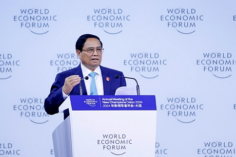 Thủ tướng Phạm Minh Chính phát biểu tại Phiên khai mạc toàn thể Hội nghị WEF Đại Liên 2024 - Ảnh: VGP/Nhật Bắc