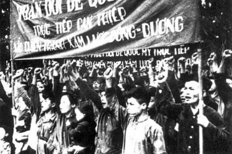 Học sinh, sinh viên xuống đường biểu tình ngày 9/1/1950.