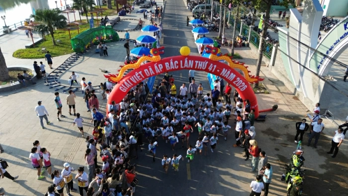 Gần 1.000 vận động viên tham gia Giải Việt dã Báo Ấp Bắc mừng năm mới