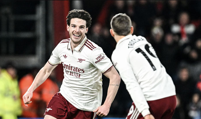 Tiền vệ người Anh hoàn tất cú đúp mang tính quyết định.