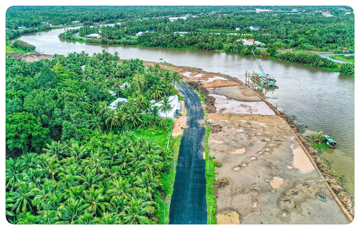 Hạ tầng hồ chứa nước ngọt Láng Thé. Ảnh: BÁ THI