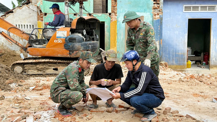 Lực lượng quân đội phối hợp chặt chẽ với chính quyền địa phương và Nhân dân triển khai “Chiến dịch Quang Trung” tại tỉnh Đắk Lắk.