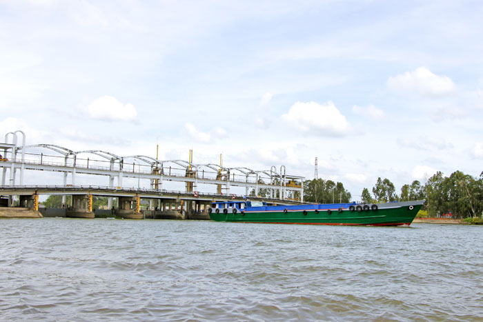 Địa phương cần linh hoạt vận hành các cống để phòng, chống hạn, mặn.


