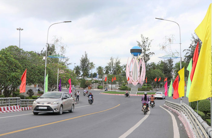 Diện mạo xã Tiểu Cần ngày càng khang trang.

