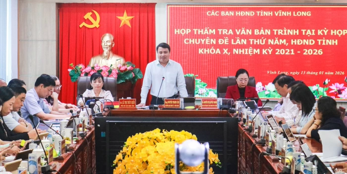 Thẩm tra các văn bản trình tại kỳ họp chuyên đề lần thứ năm HĐND tỉnh