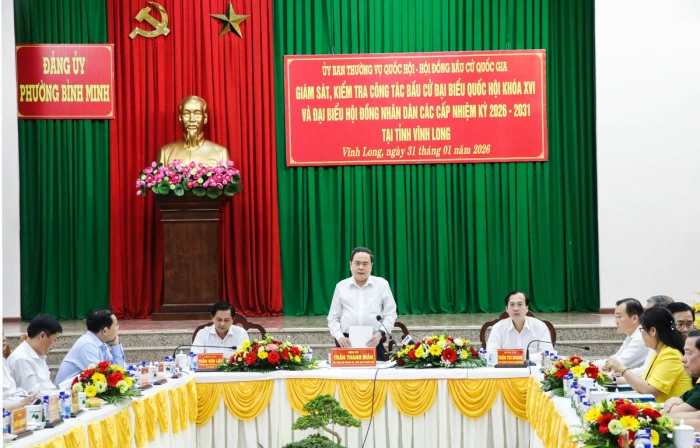 Chủ tịch Quốc hội Trần Thanh Mẫn giám sát, kiểm tra công tác bầu cử tại tỉnh Vĩnh Long