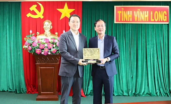 Lãnh đạo tỉnh Vĩnh Long tiếp Quyền Tổng Lãnh sự Hàn Quốc