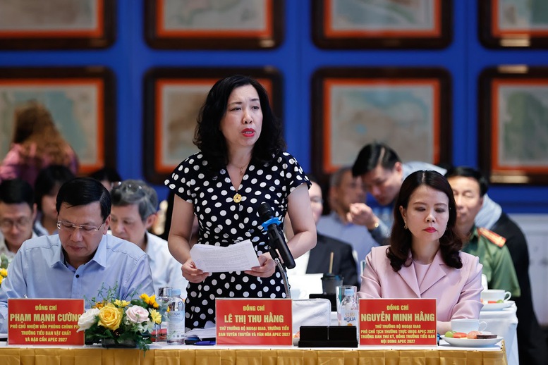Trưởng Tiểu ban Tuyên truyền và Văn hóa APEC, Thứ trưởng bộ Ngoại giao Lê Thị Thu Hằng phát biểu tại Phiên họp - Ảnh: VGP/Nhật Bắc