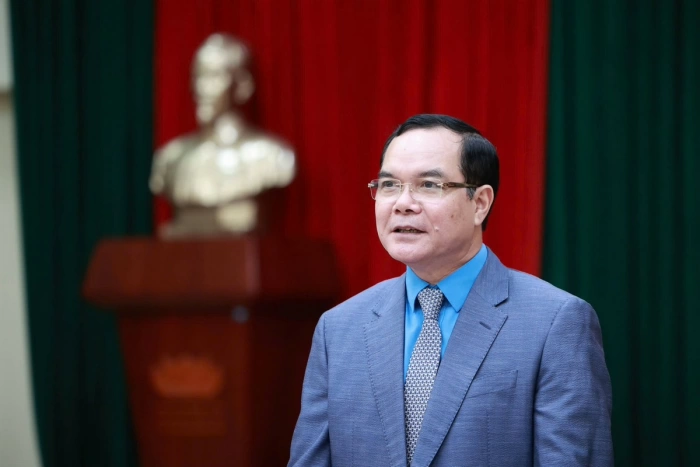 Xây dựng giai cấp công nhân Việt Nam hiện đại, lớn mạnh trong kỷ nguyên phát triển mới của dân tộc