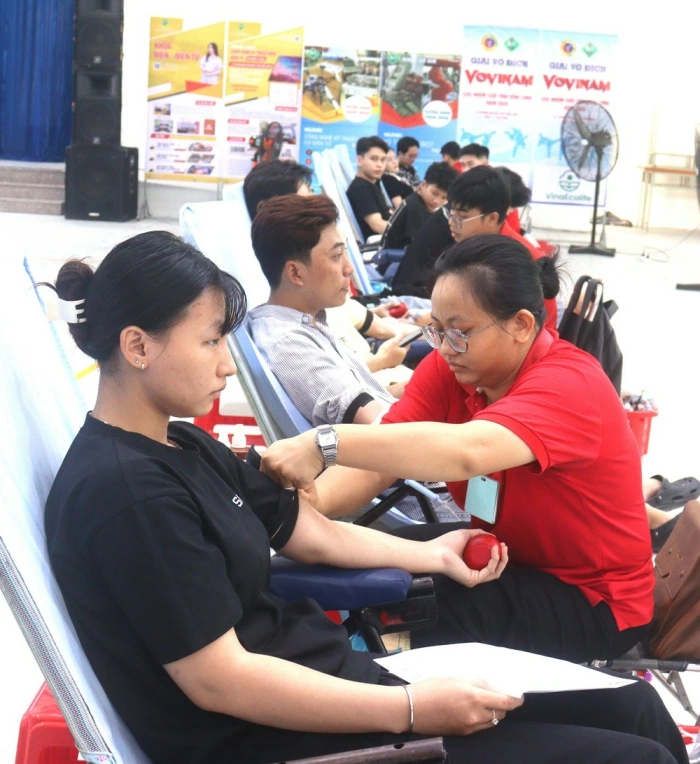 Lễ hội Xuân hồng hiến máu tình nguyện