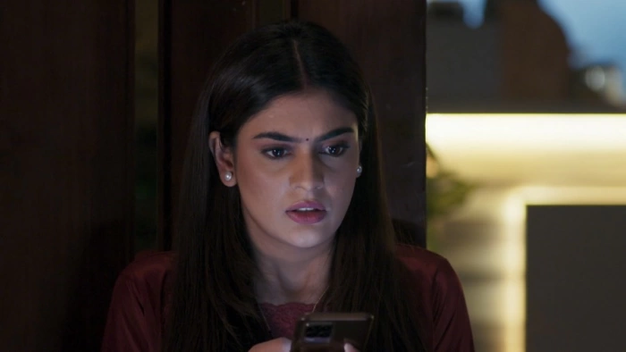 Dinh thự Dhoopar bắt đầu nổi sóng